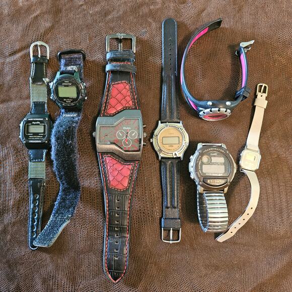7 Digital WATCHES Bundle Lot As Is DIY Craft Project Untested Steampunk Project - Picture 2 of 9